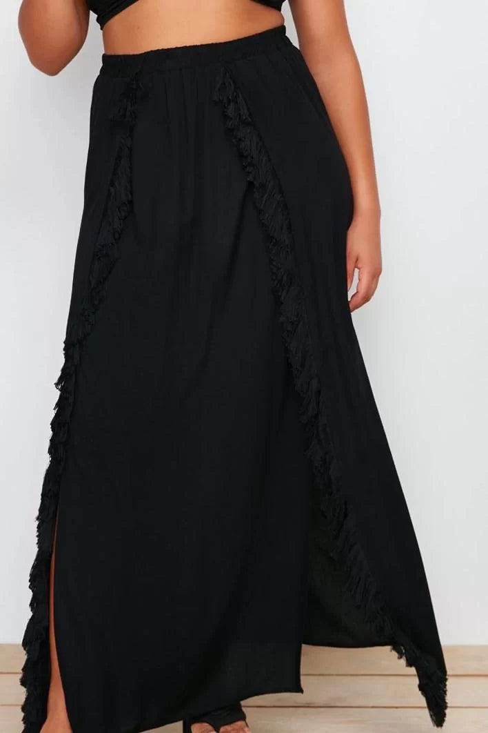 Fashion Plus Size Regular Plain Pattern Beach Maxi Length Woven Tassel Slit Detailed Beach Wear Skirt