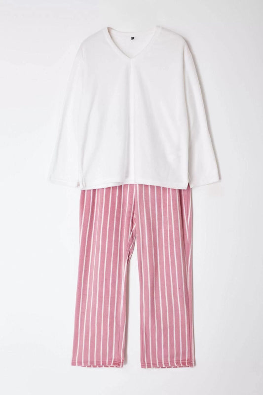 Stylish Comfortable Plus Size Long Sleeve Tube Leg Striped Fleece Knitted Pajama Set