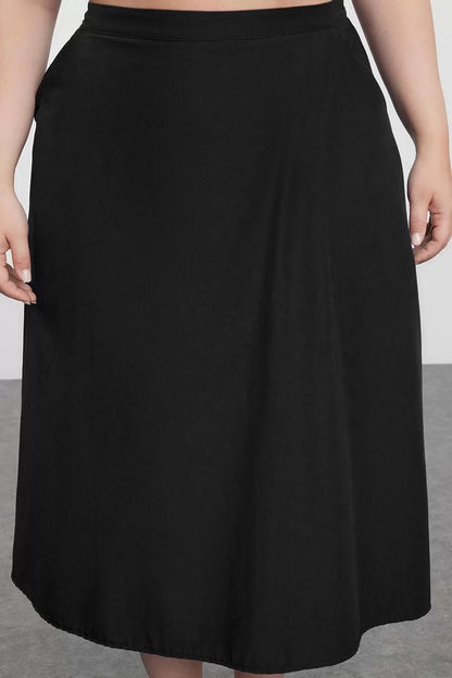 Modern Style Plus Size Unlined Woven Maxi Length Maxi Zippered Elastic Back Woven Skirt