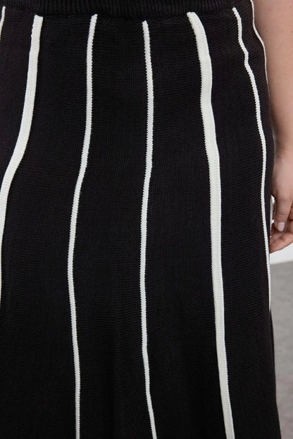 Modern Style Plus Size Unlined Knitwear Maxi Length Striped Midi Length Knitwear Skirt