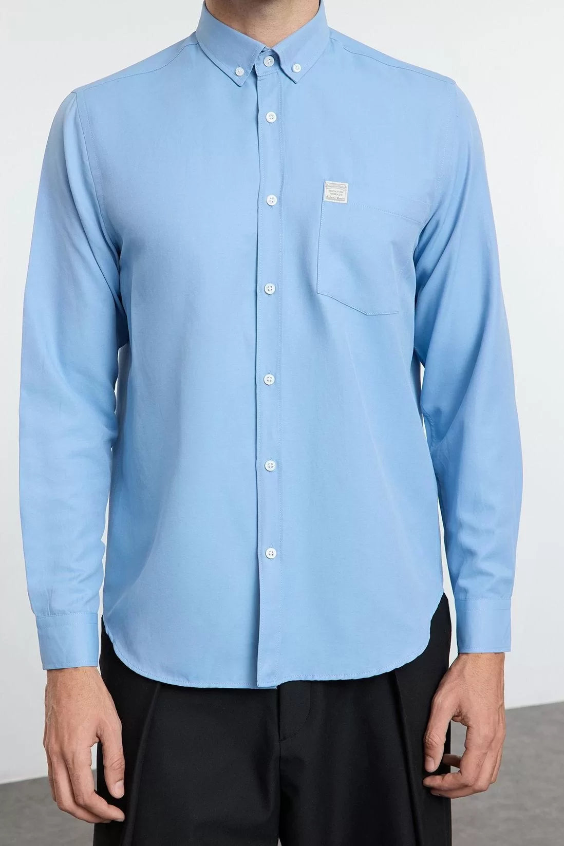 Stylish Plain Pattern Shirt Collar Regular Fit Label Detailed Chambray Easy Ironable Shirt