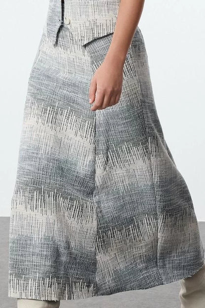 Modern Style Unlined Knitted Midi Length Tweed Flared Flexible Knitted Midi Skirt