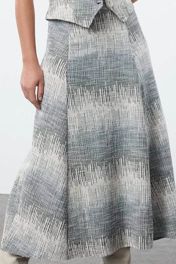 Modern Style Unlined Knitted Midi Length Tweed Flared Flexible Knitted Midi Skirt