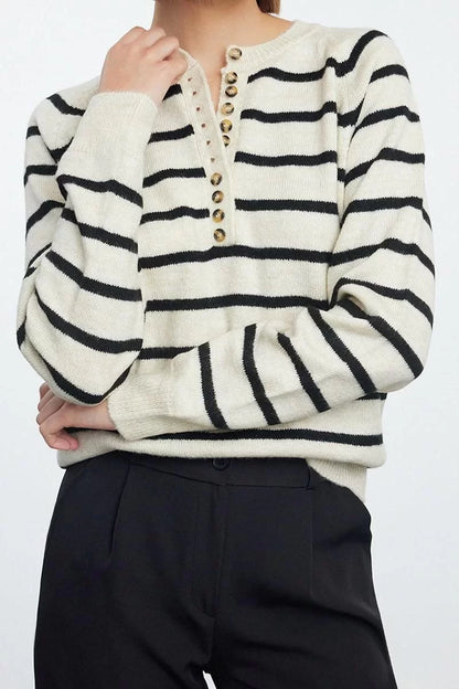 Style Modern Women Regular Standard Sleeve Crew Neck Soft Texture Basic Striped Knitwear Sweater