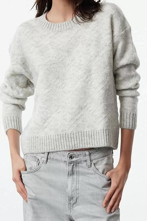 Style Modern Women Regular Standard Sleeve Crew Neck Soft Texture Geometric Pattern Knitwear Sweater