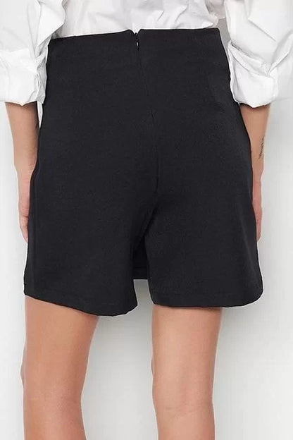 Plus Size Fashion Woven High Waist Pipe Leg Business Black Zipper Detail Shorts Skirt