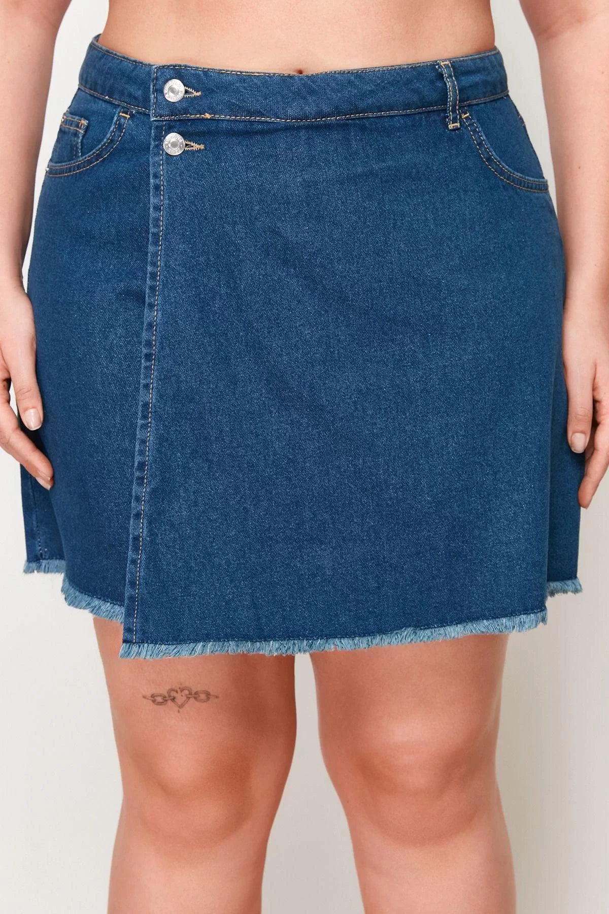 Plus Size Fashion Denim Normal Waist Skinny Leg Casual Light Blue High Waist Tassel Hem Shorts Skirt