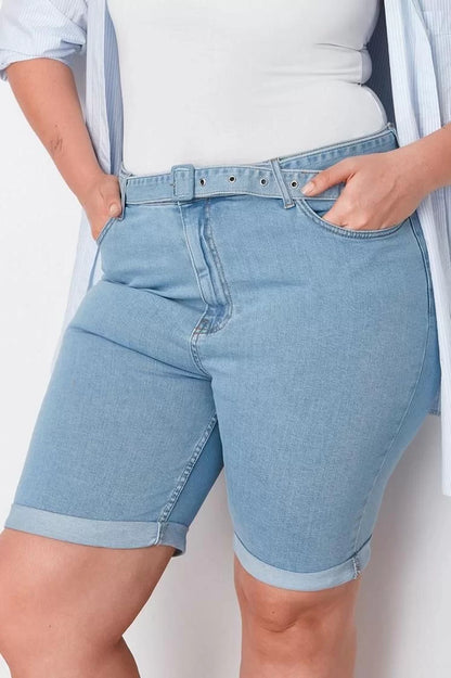 Plus Size Fashion Denim High Waist Skinny Leg Casual Light Blue Belted Flexible Skinny Denim Shorts