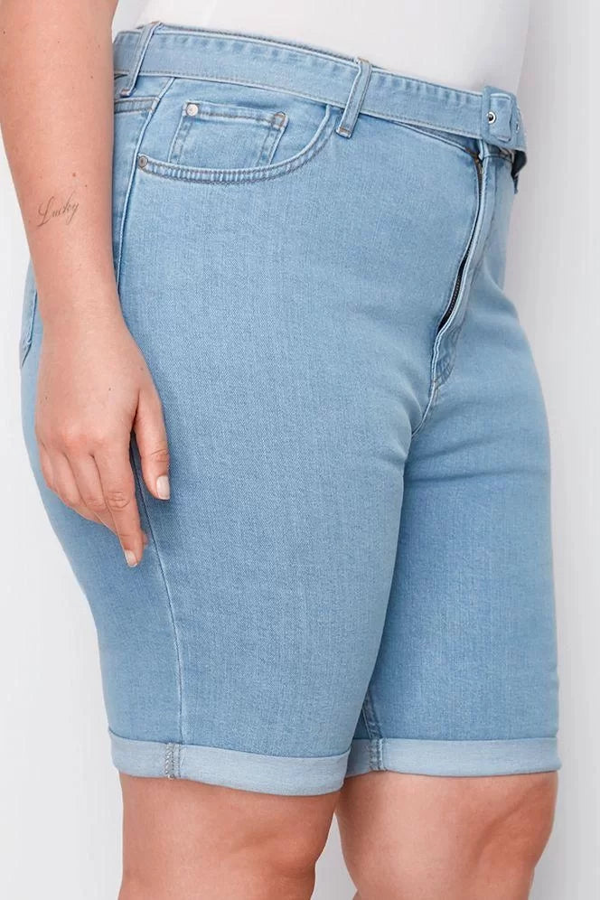 Plus Size Fashion Denim High Waist Skinny Leg Casual Light Blue Belted Flexible Skinny Denim Shorts