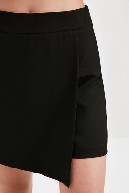 Plus Size Fashion Woven High Waist Pipe Leg Business Black Zipper Detail Shorts Skirt