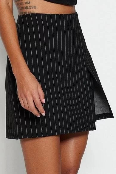 Fashion Knitted Normal Waist Straight Leg Day/Night Navy Blue Striped Mini High Waist Shorts Skirt